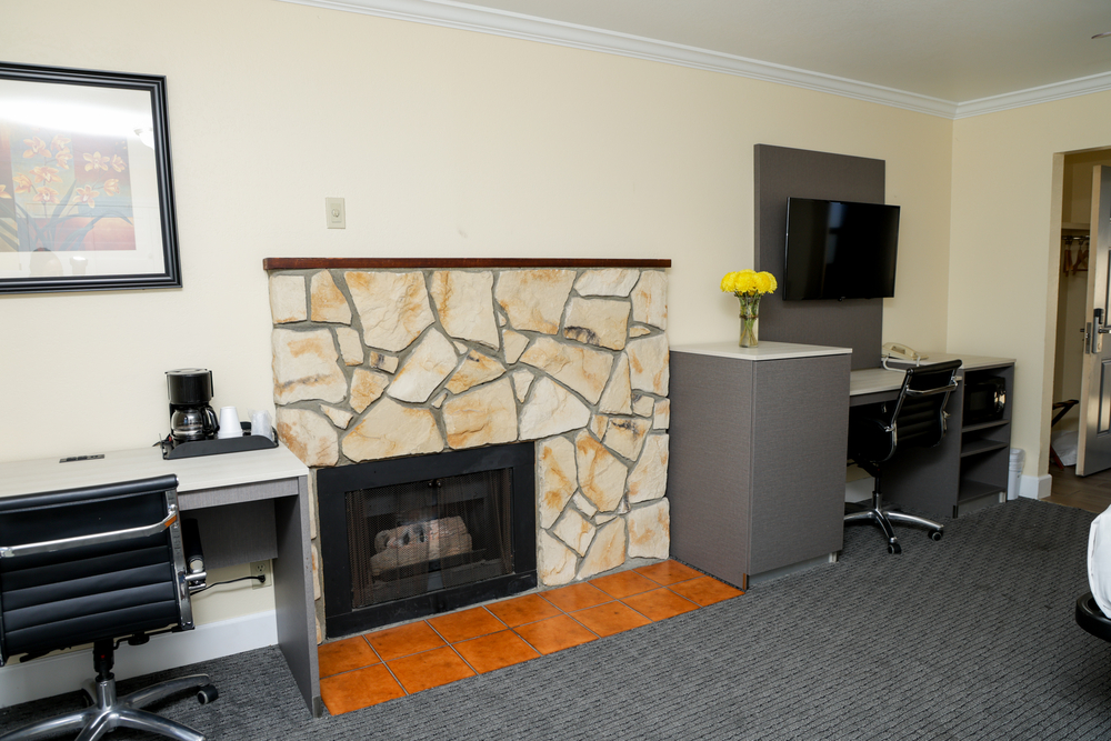 King Bed with Fireplace Balcony
