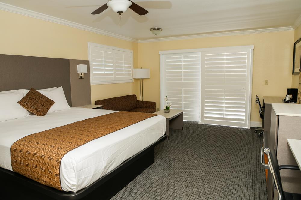 King Bed with Fireplace Balcony